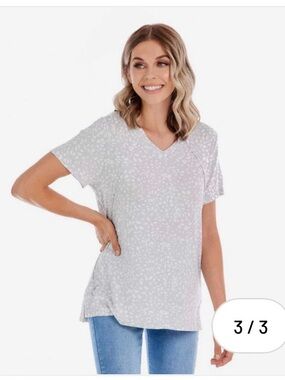 Mud Pie V-Neck Women's Gray Top